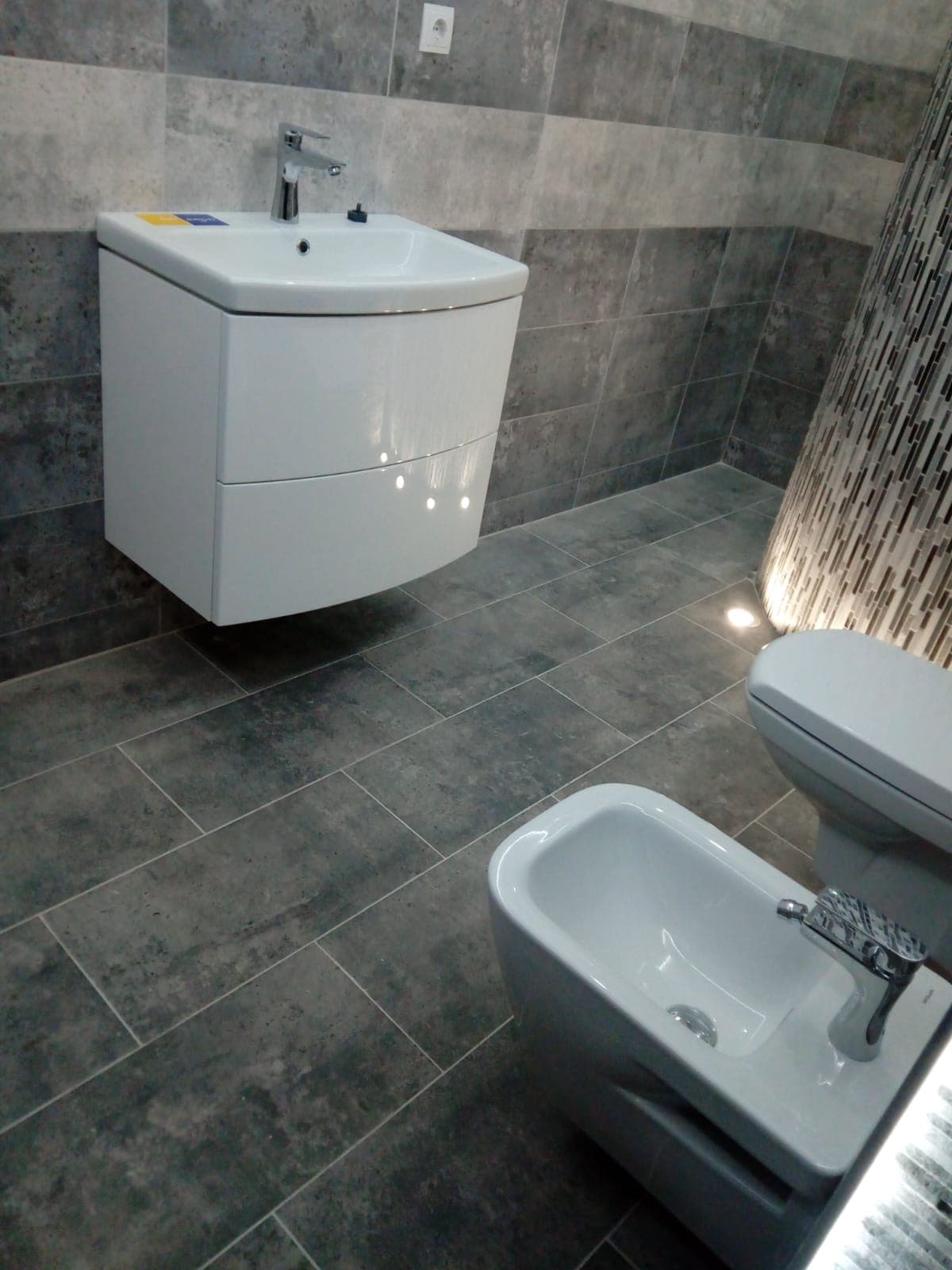 Bathroom Renovation — photo 7