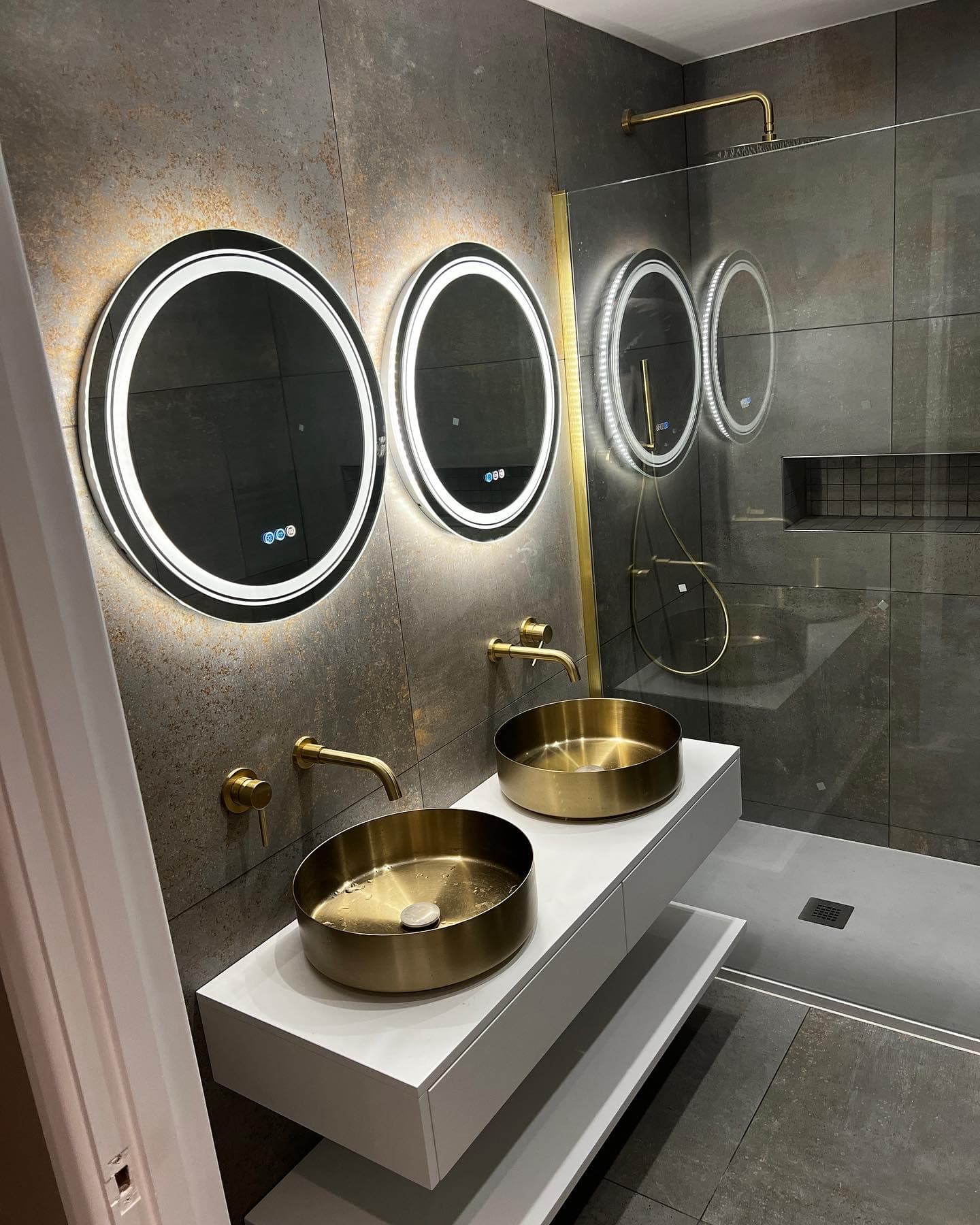Bathroom Renovation — photo 32