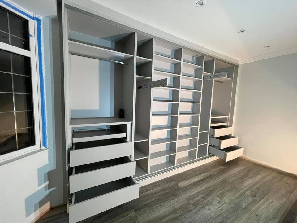 Bedroom Refit — photo 4