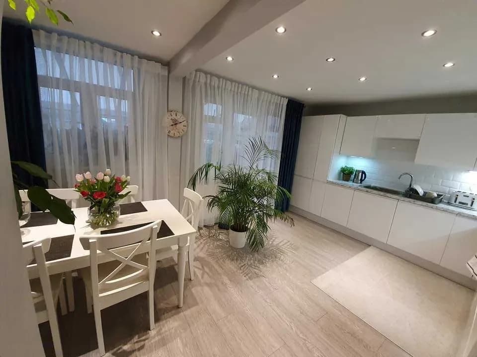 Building services in Ealing